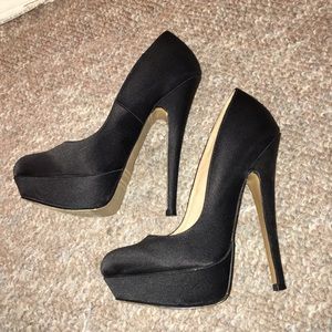 Sexy Silk Stilettos 🖤